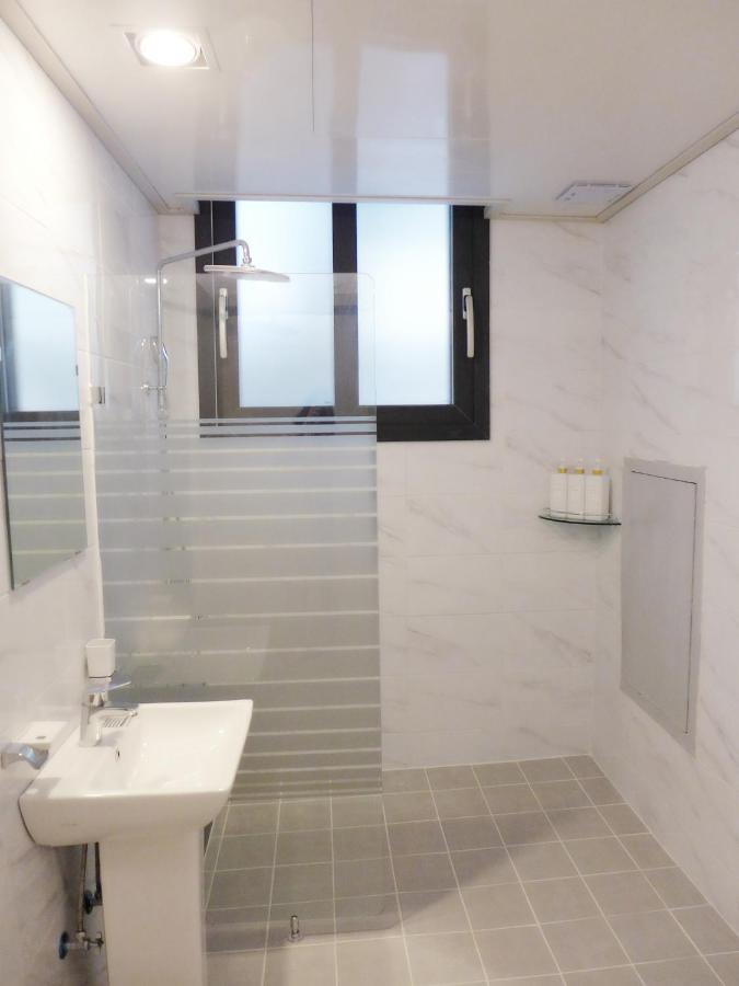 Picasso Guesthouse Mokpo Eksteriør billede