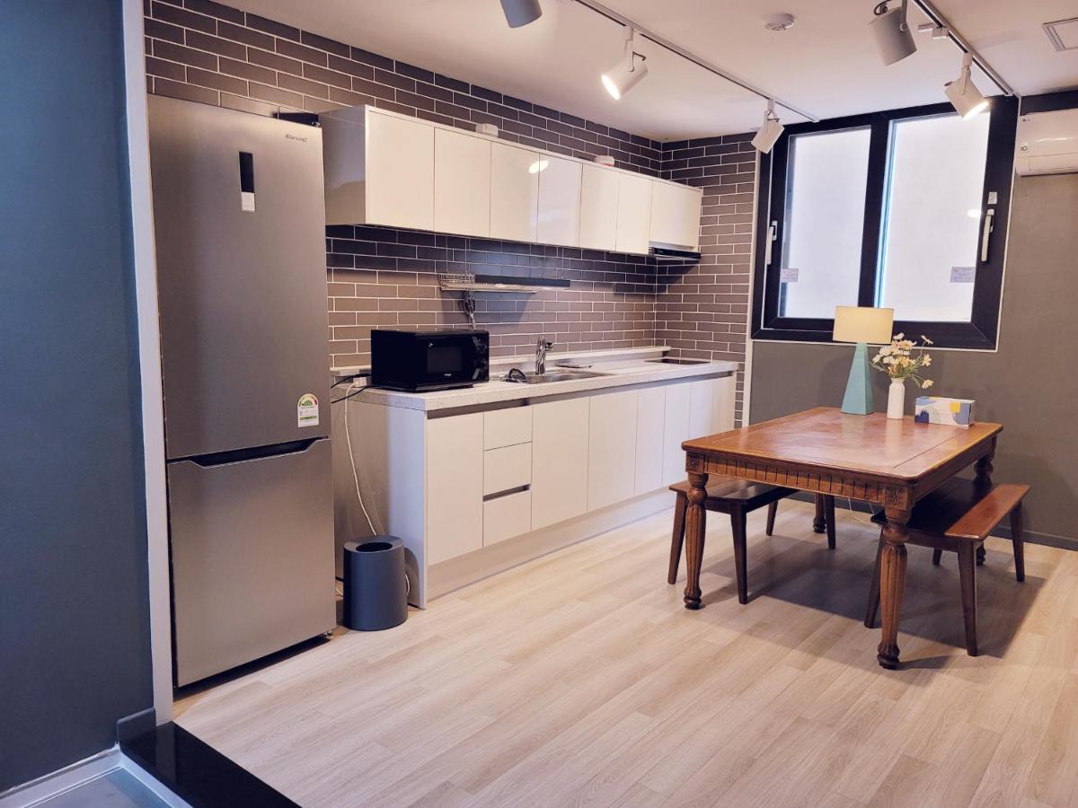 Picasso Guesthouse Mokpo Eksteriør billede
